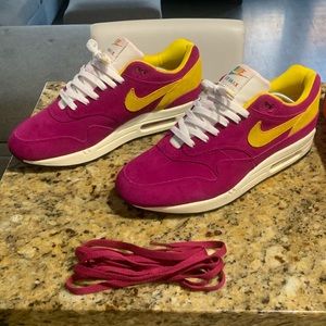 Nike Air Max 1 Dynamic Berry, Size 11